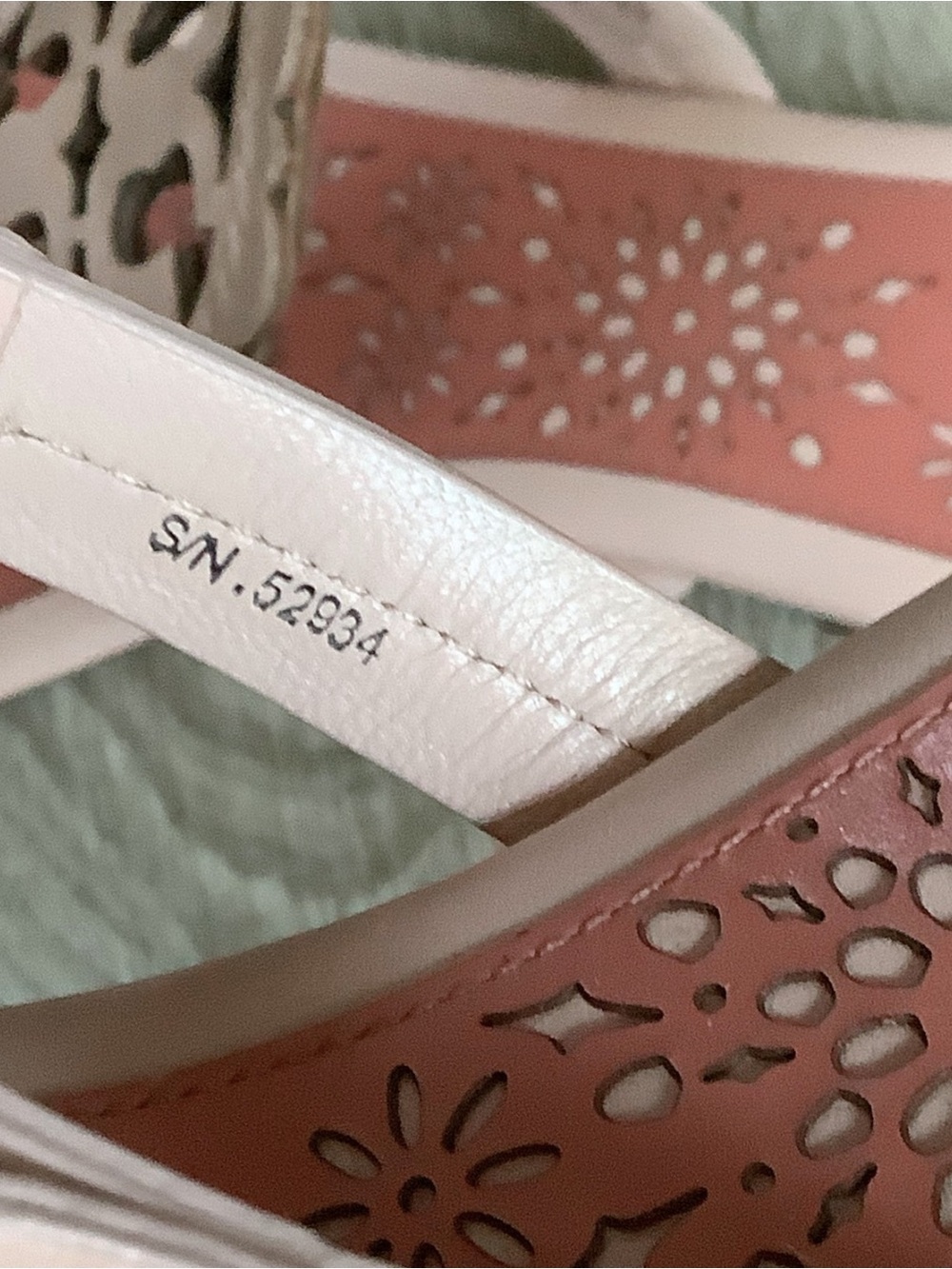 Tory Burch Miller Scallop Seashell Pink Leather Thong Sandals Size 5.5 - Picture 7 of 7